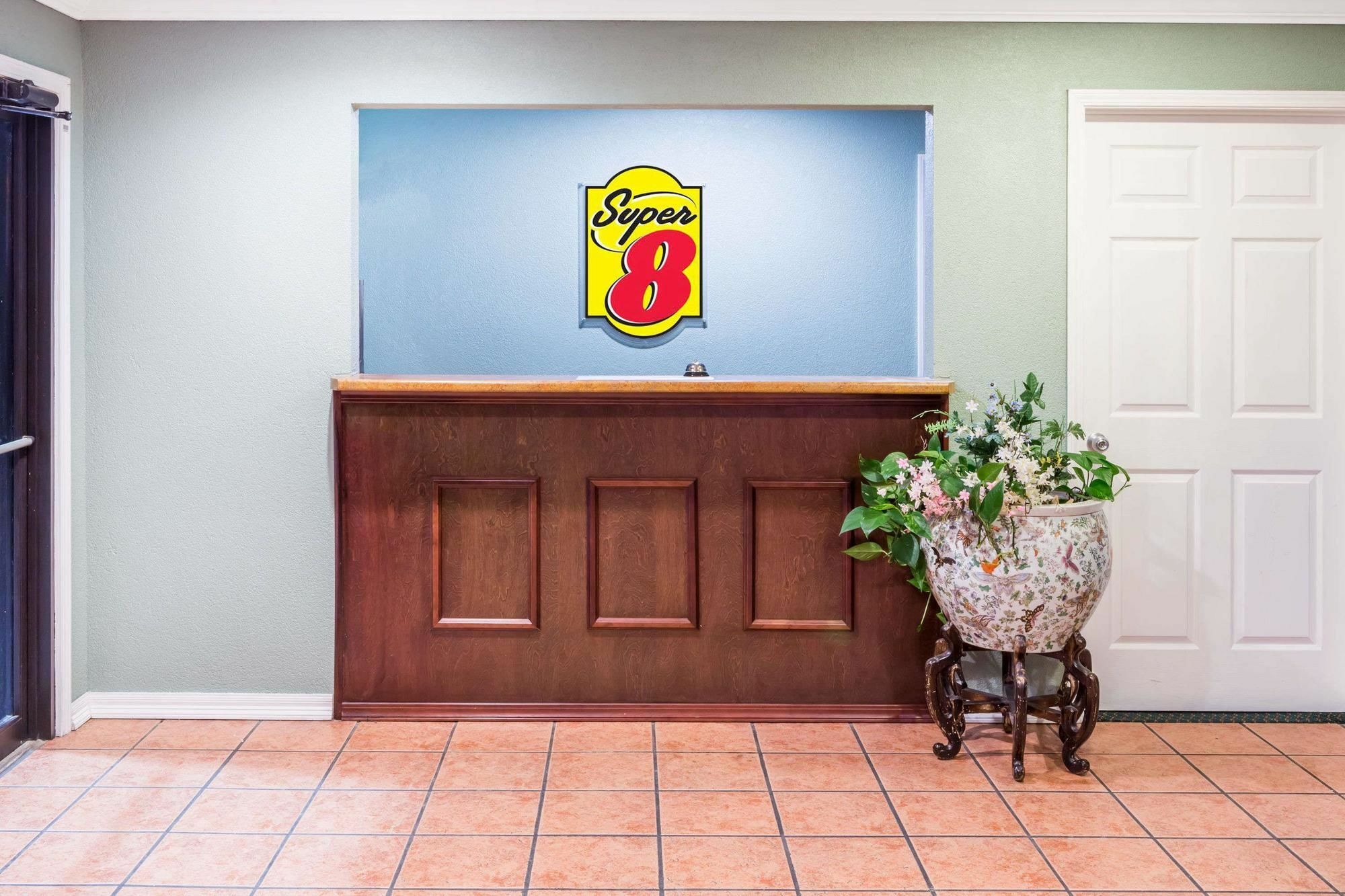 Super 8 By Wyndham Kinder La Kültér fotó